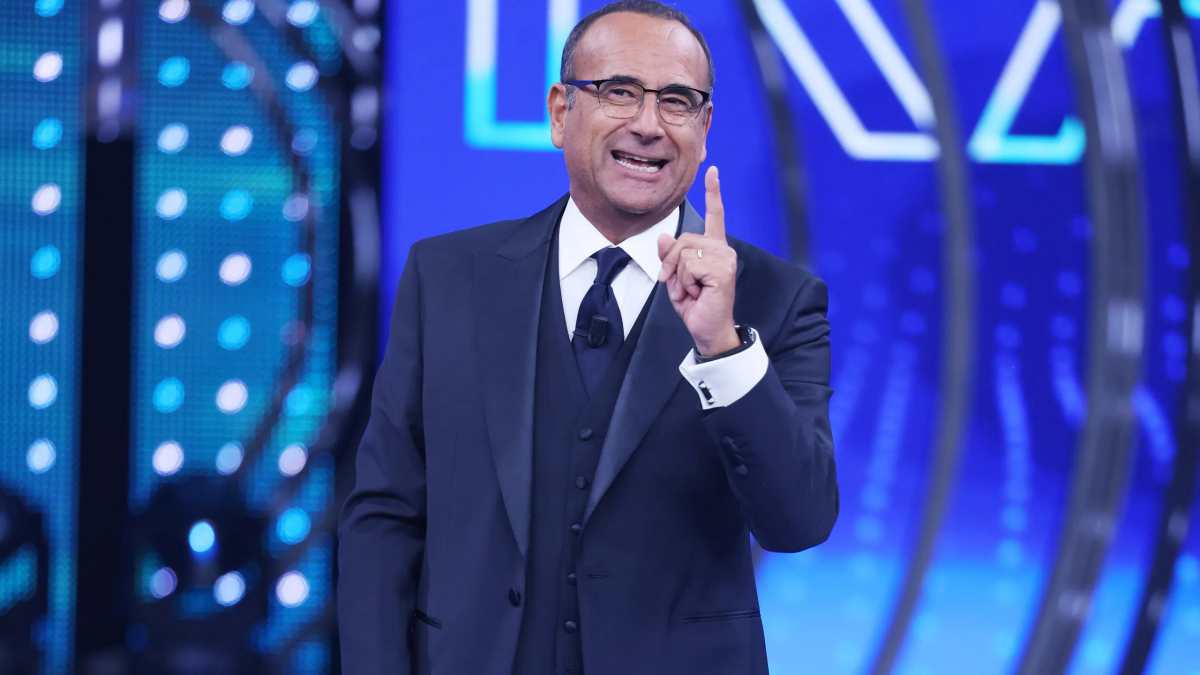 Carlo Conti: quanto guadagna il conduttore Rai (anche per Sanremo)