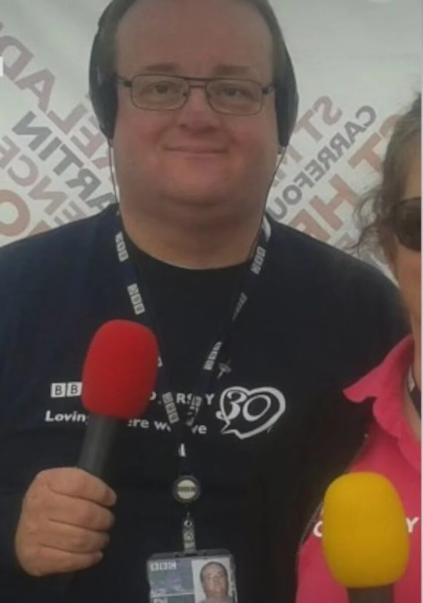 Ritratto di Phil Taylor, conduttore di BBC Radio Jersey