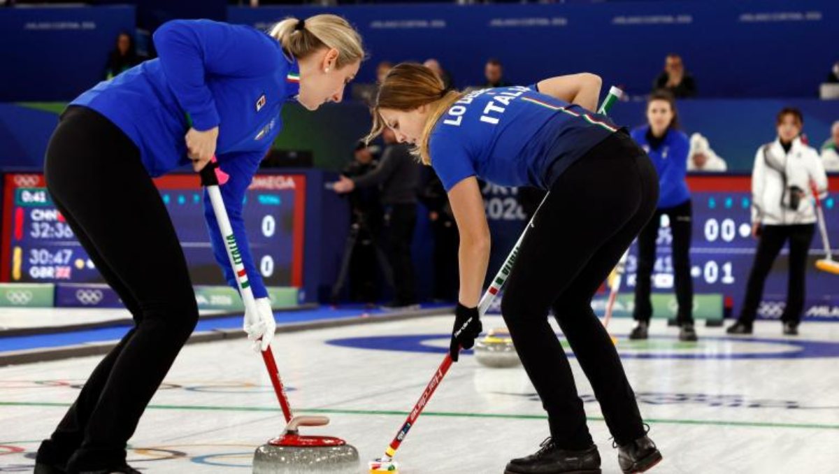Olimpiadi Milano Cortina 2026, curling femminile: l’Italia cerca la prima vittoria contro gli Stati Uniti Olimpiadi Milano Cortina 2026, curling femminile: l’Italia cerca la prima vittoria contro gli Stati Uniti