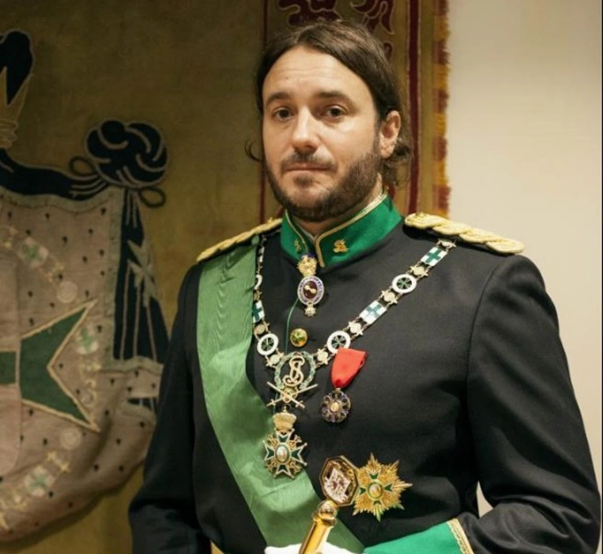 Francisco de Borbon von Hardenberg in un’immagine pubblica