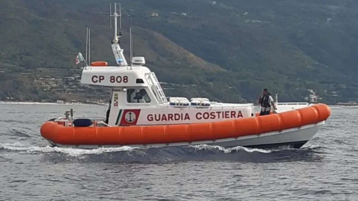 Guardia costiera: interventi in mare a Tropea dopo la segnalazione di corpi avvistati al largo