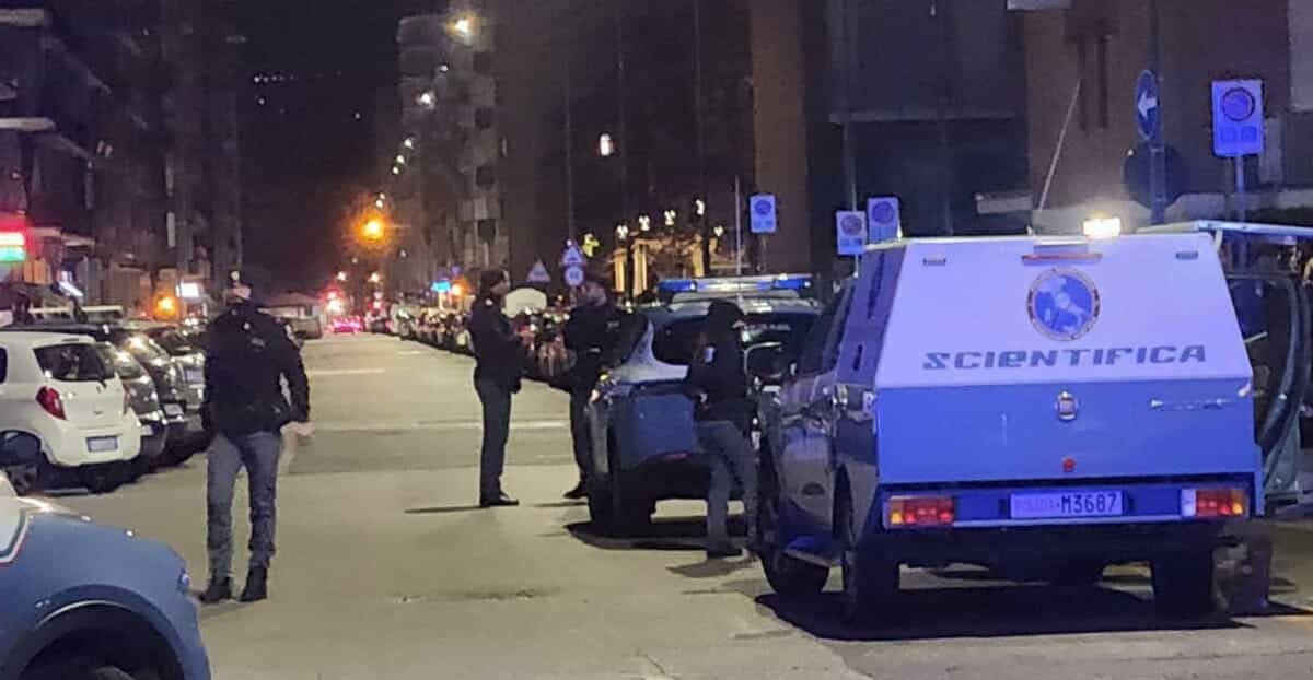 Shock in Italia, cadavere in strada: “L’abbiamo trovato così”. Atroce