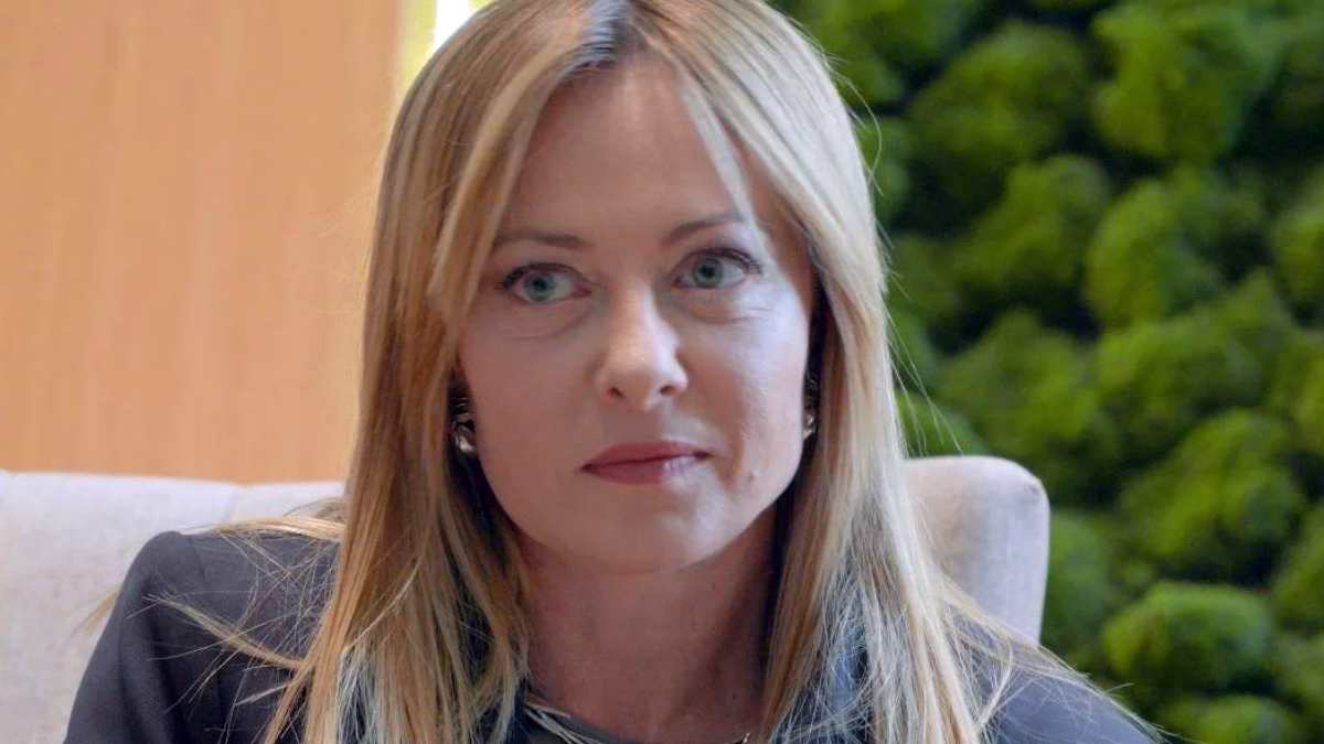 Meloni smentisce la presenza a Sanremo: “Notizia inventata, io resto al mio lavoro”