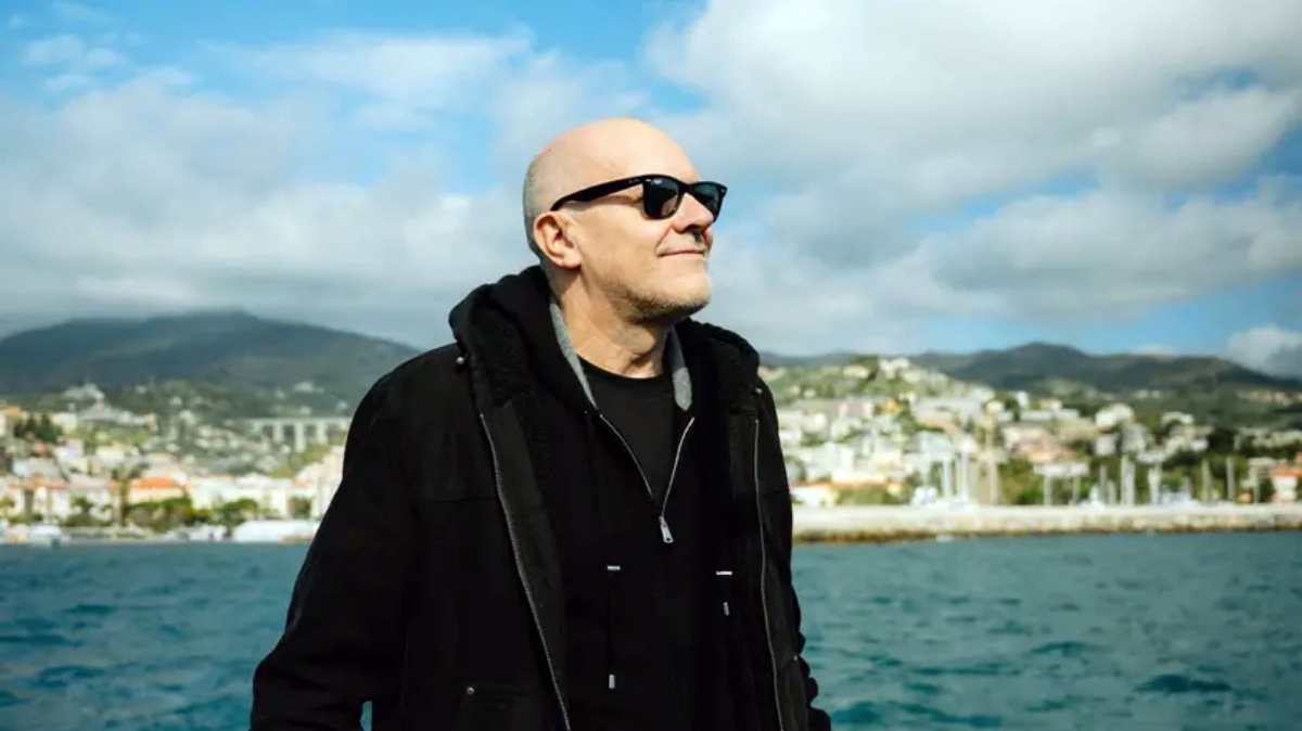 max pezzali torna a sanremo dalla nave in gara toccai il punto pi249 basso meglio ospite da Thesocialpost.it max pezzali torna a sanremo dalla nave in gara toccai il punto pi249 basso meglio ospite