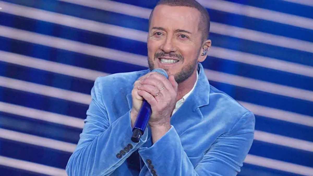 raf un problema di salute preoccupa svelato l8217intervento prima di sanremo 2026 da Thesocialpost.it raf un problema di salute preoccupa svelato l8217intervento prima di sanremo 2026