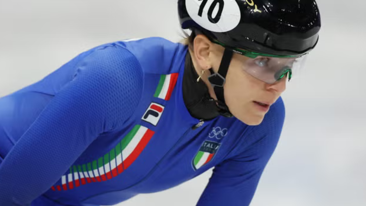 Italia regina del ghiaccio: oro nella staffetta mista, Fontana entra ancora di più nella leggenda