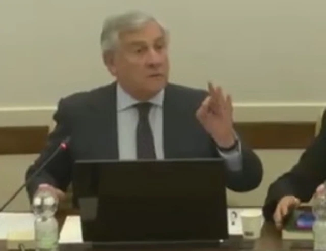 giuseppi vergogna conte tajani 232 scontro totale sulla guerra caos in aula da Thesocialpost.it giuseppi vergogna conte tajani 232 scontro totale sulla guerra caos in aula
