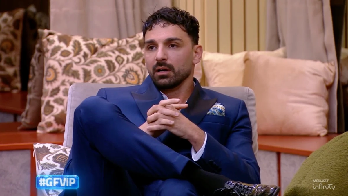 Grande fratello Vip 2026, Giovanni Calvario lascia la Casa