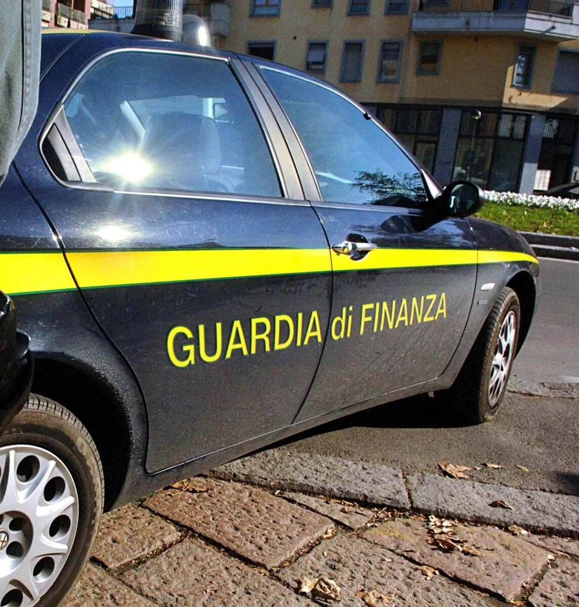 Operazione della Guardia di Finanza: controlli e sequestro di droga