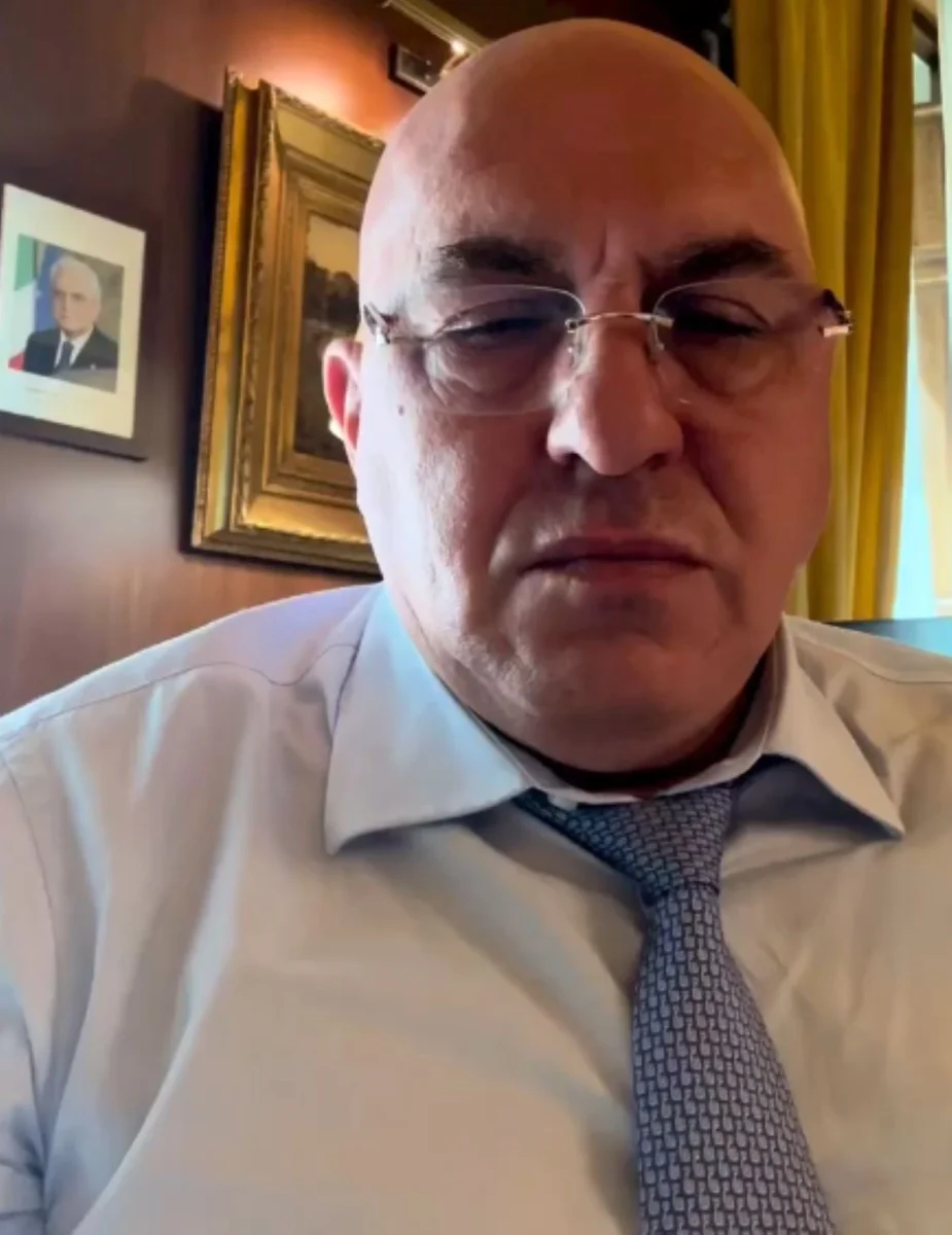 Il ministro della Difesa Guido Crosetto