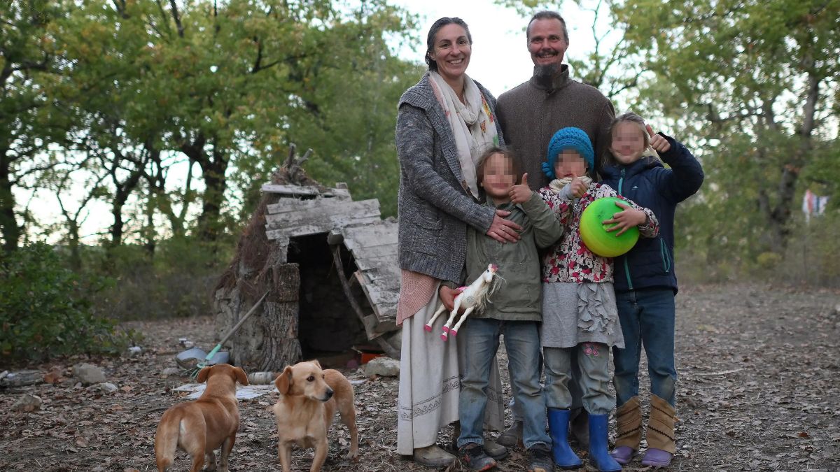 famiglia nel bosco i genitori mercoled236 incontrano la russa al senato il pd usano la vicenda da Thesocialpost.it famiglia nel bosco i genitori mercoled236 incontrano la russa al senato il pd usano la vicenda