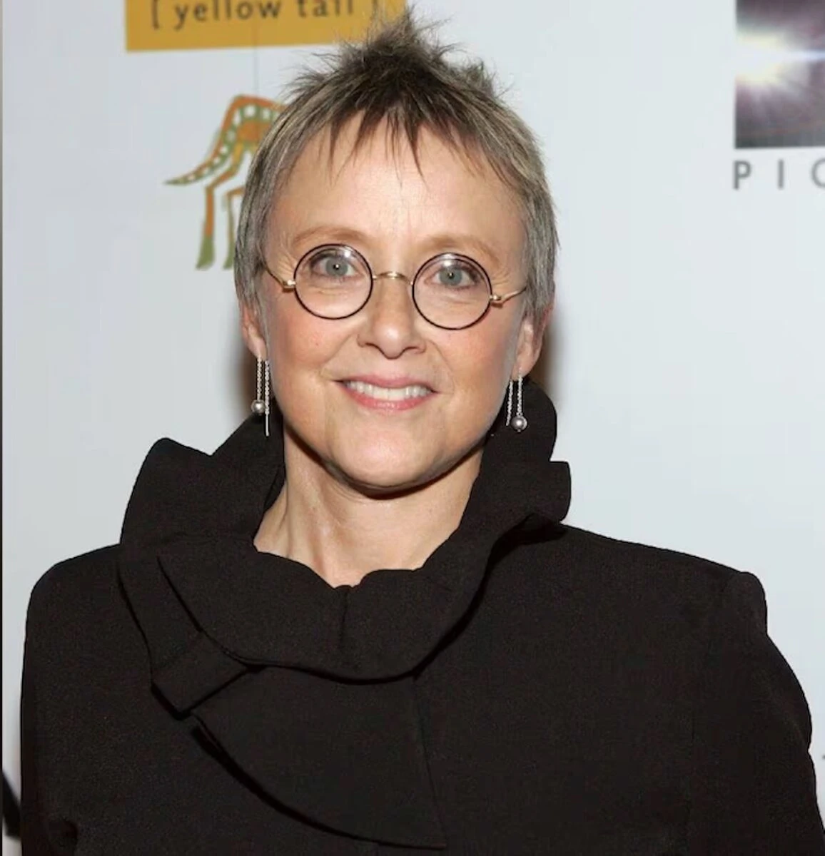 Mary Beth Hurt in una foto di scena legata al teatro