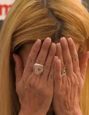 Adriana Volpe in lacrime al GF Vip