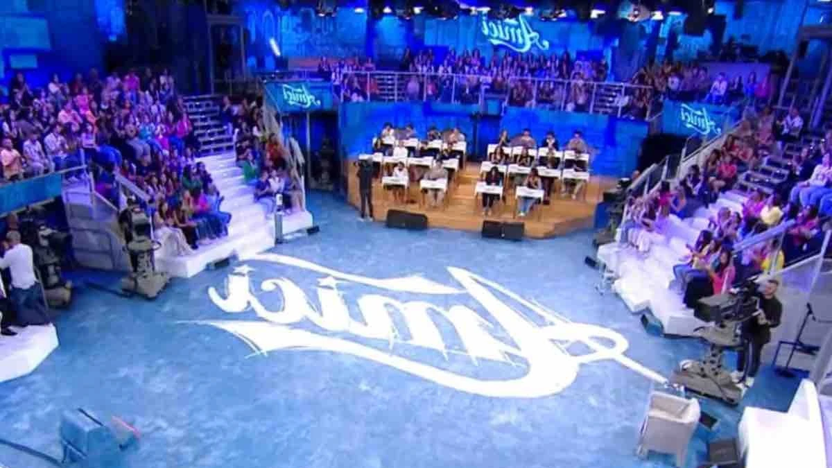 “Grave infortunio”. Amici 25, tutto finito per l’amata protagonista? Cosa succede