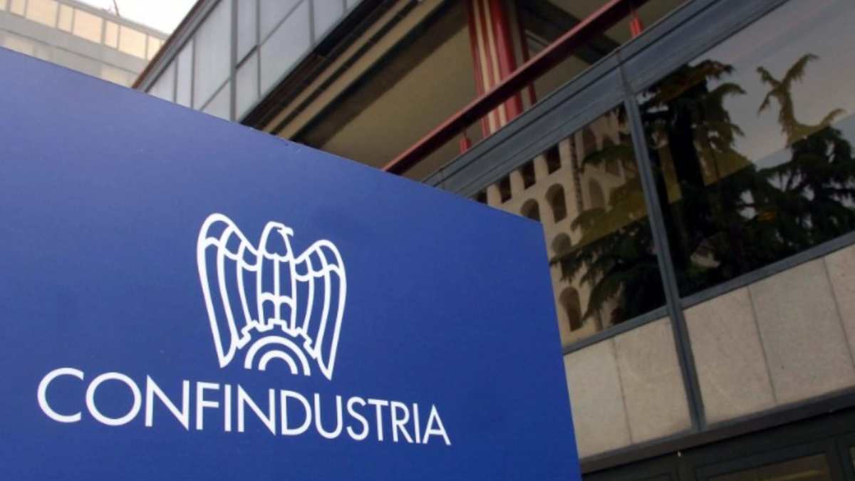 dl fisco scontro confindustria governo tagli retroattivi e fiducia lesa giorgetti shock esterno ha cambiato tutto da Thesocialpost.it dl fisco scontro confindustria governo tagli retroattivi e fiducia lesa giorgetti shock esterno ha cambiato tutto