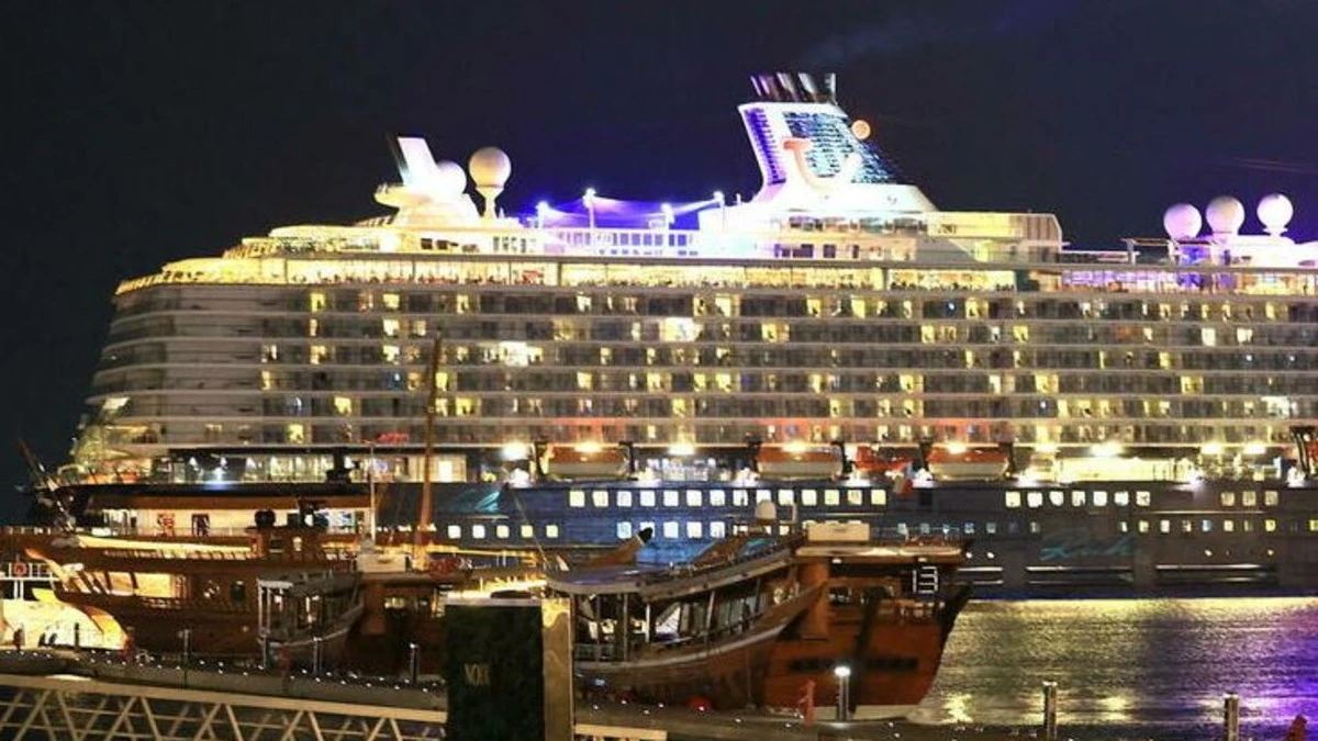 ci sono 563 italiani guerra il dramma della nave da crociera da Thesocialpost.it ci sono 563 italiani guerra il dramma della nave da crociera