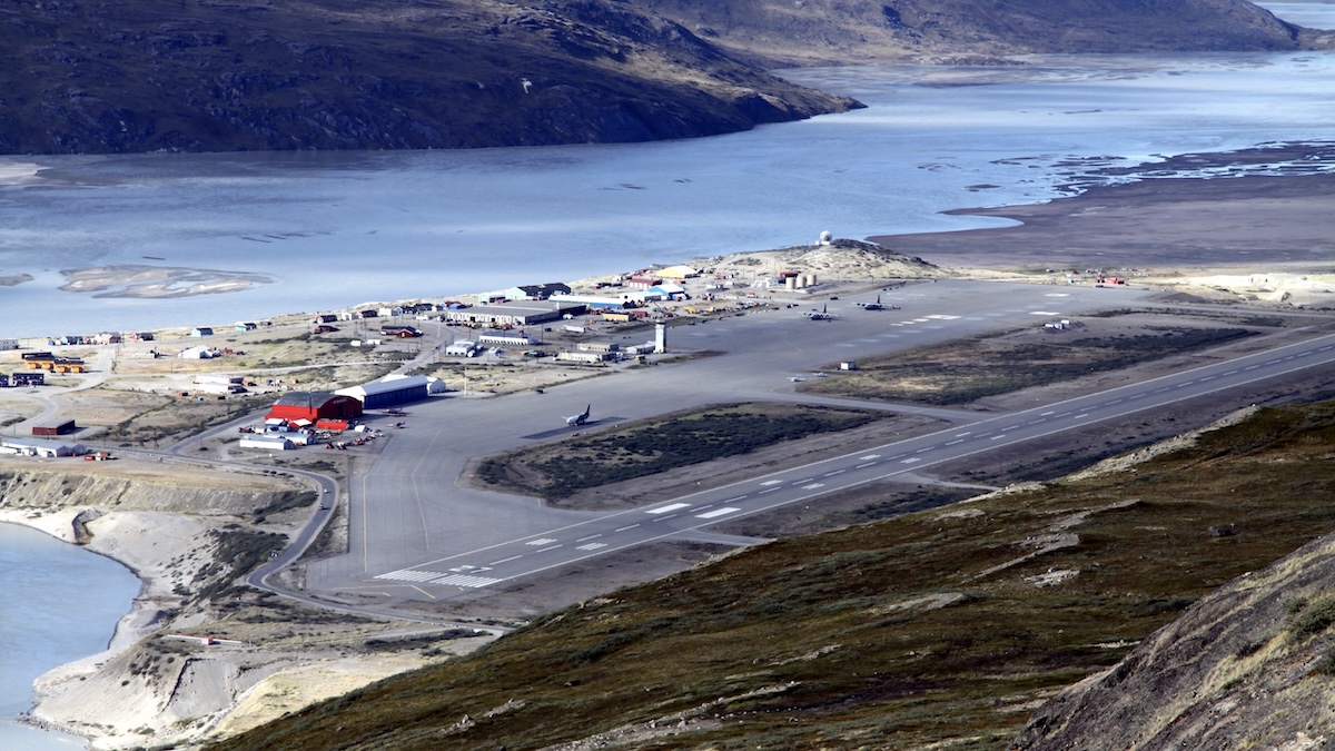 Groenlandia, la Danimarca pronta a distruggere le piste: il piano segreto contro gli Usa e la tensione con Trump