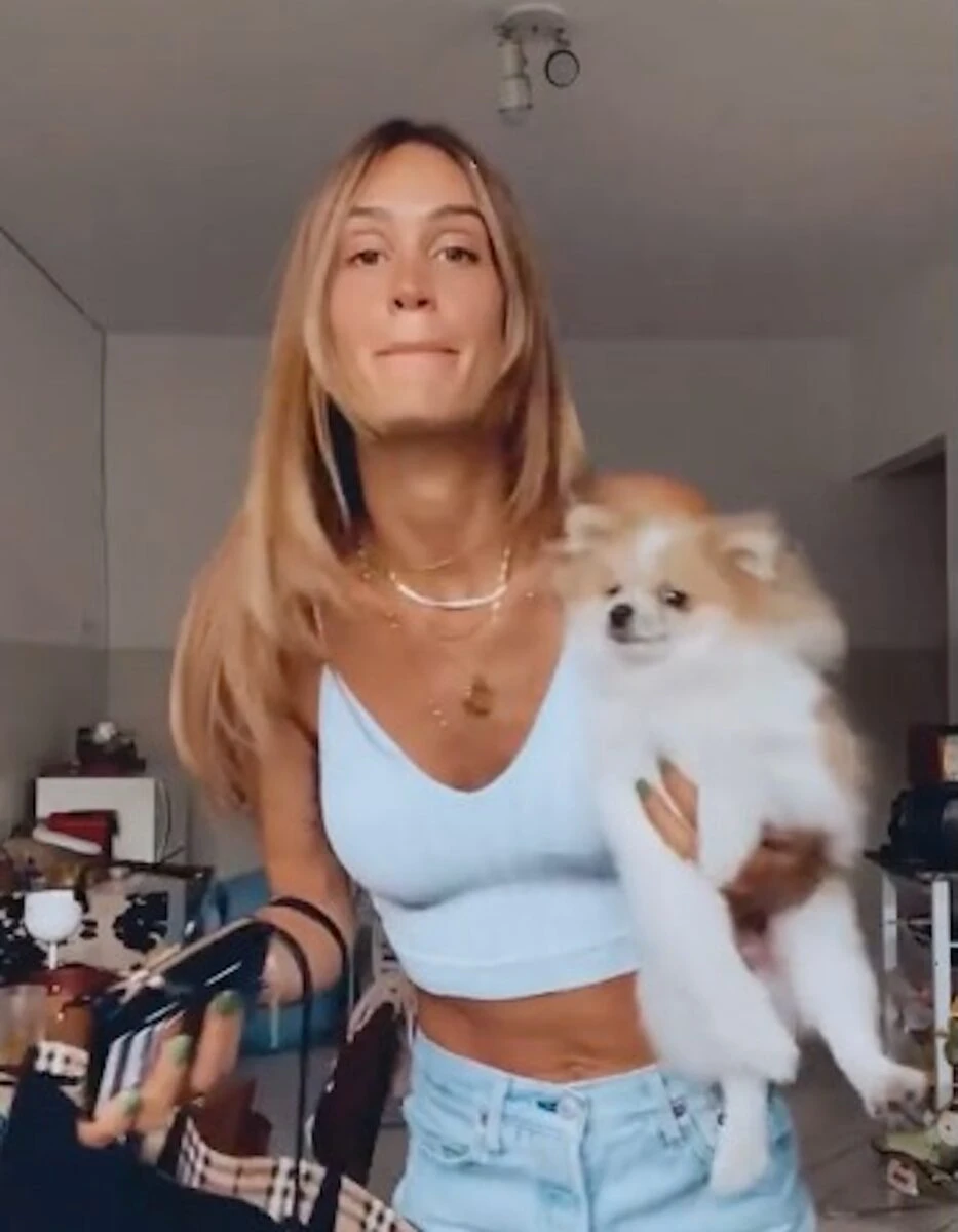 Helena Prestes in uno scatto condiviso online