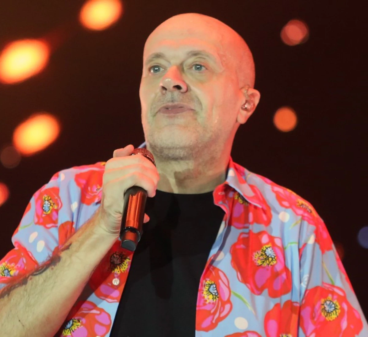 Max Pezzali in una foto recente