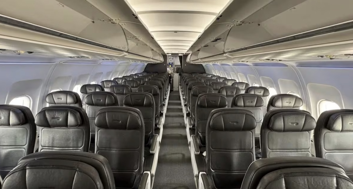 Aereo di linea British Airways: passeggeri a bordo durante un volo intercontinentale