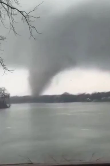 Tornado nel Michigan: il sistema temporalesco e le zone colpite