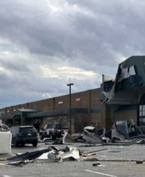 Danni del tornado in Michigan: edifici e infrastrutture colpite