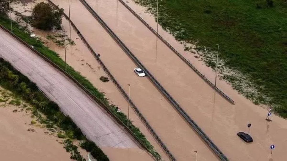 maltempo emergenza a foggia strade bloccate paesi isolati e allerta per le dighe da Thesocialpost.it maltempo emergenza a foggia strade bloccate paesi isolati e allerta per le dighe