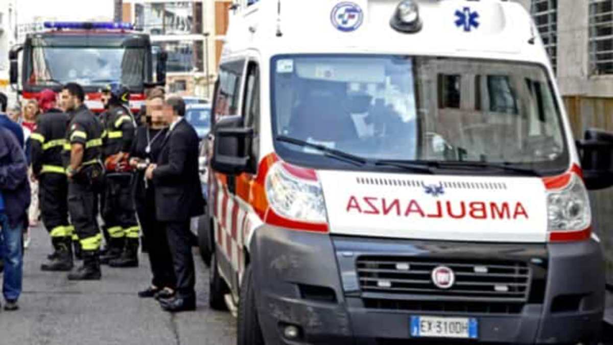 dramma in italia 232 successo di nuovo bimbo di 18 mesi cade dalla finestra da Thesocialpost.it dramma in italia 232 successo di nuovo bimbo di 18 mesi cade dalla finestra