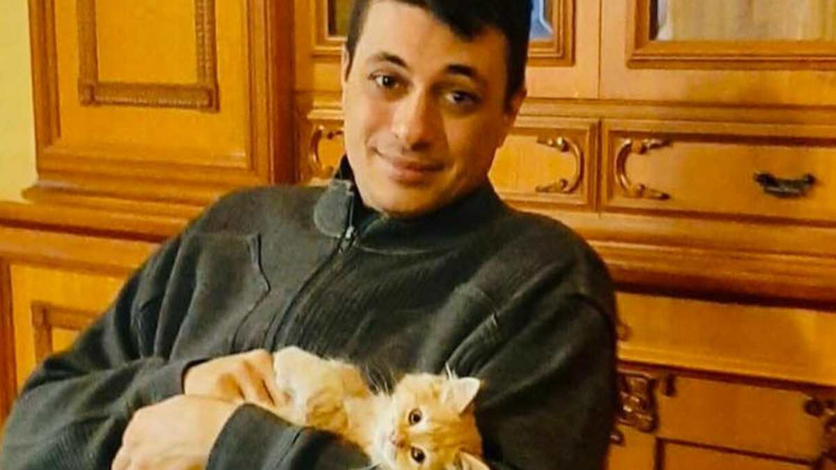 don mario viano scomparso da 15 giorni il mistero dei gatti di razza e della droga in canonica da Thesocialpost.it don mario viano scomparso da 15 giorni il mistero dei gatti di razza e della droga in canonica