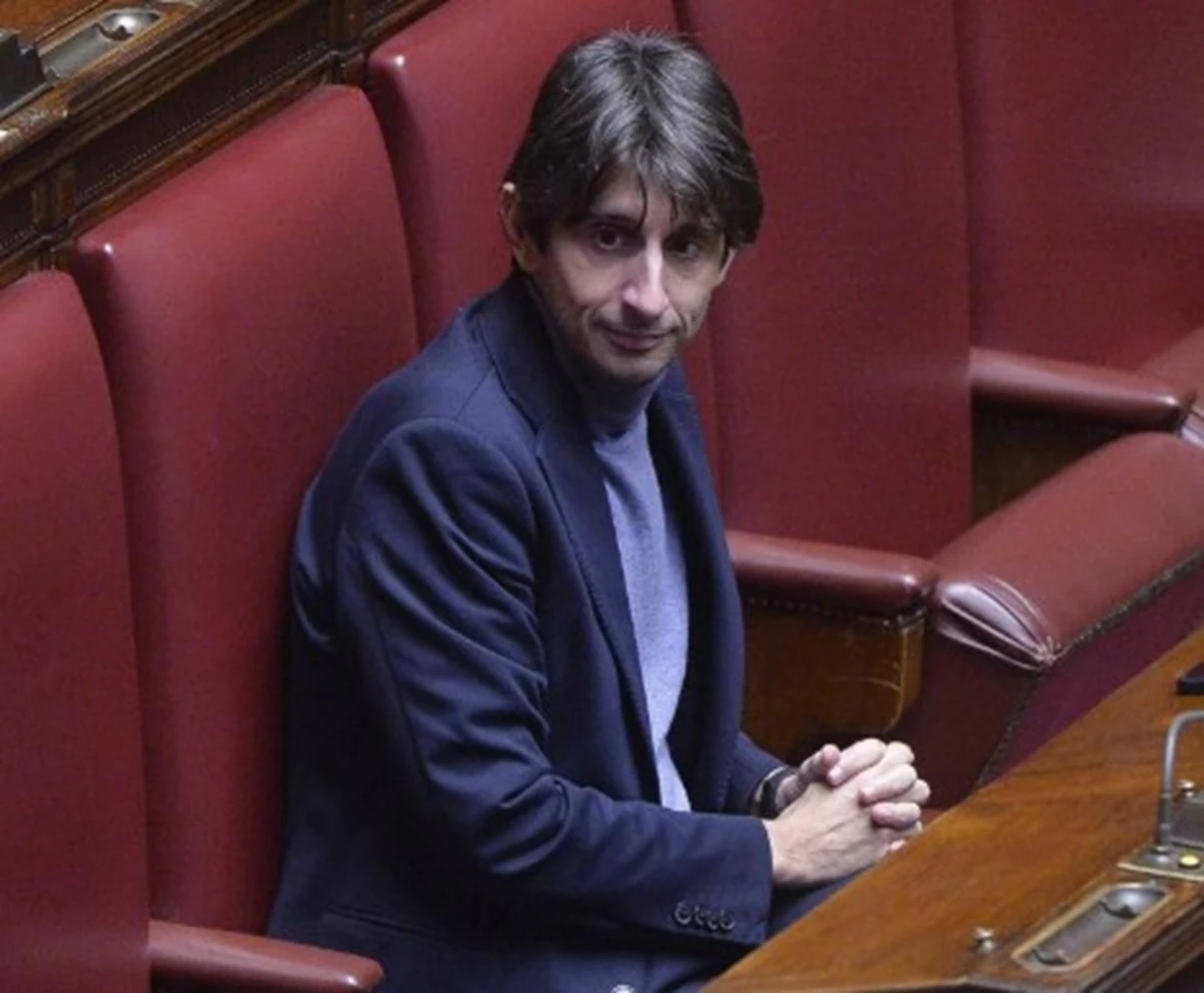 Giovanni Donzelli in Aula durante l