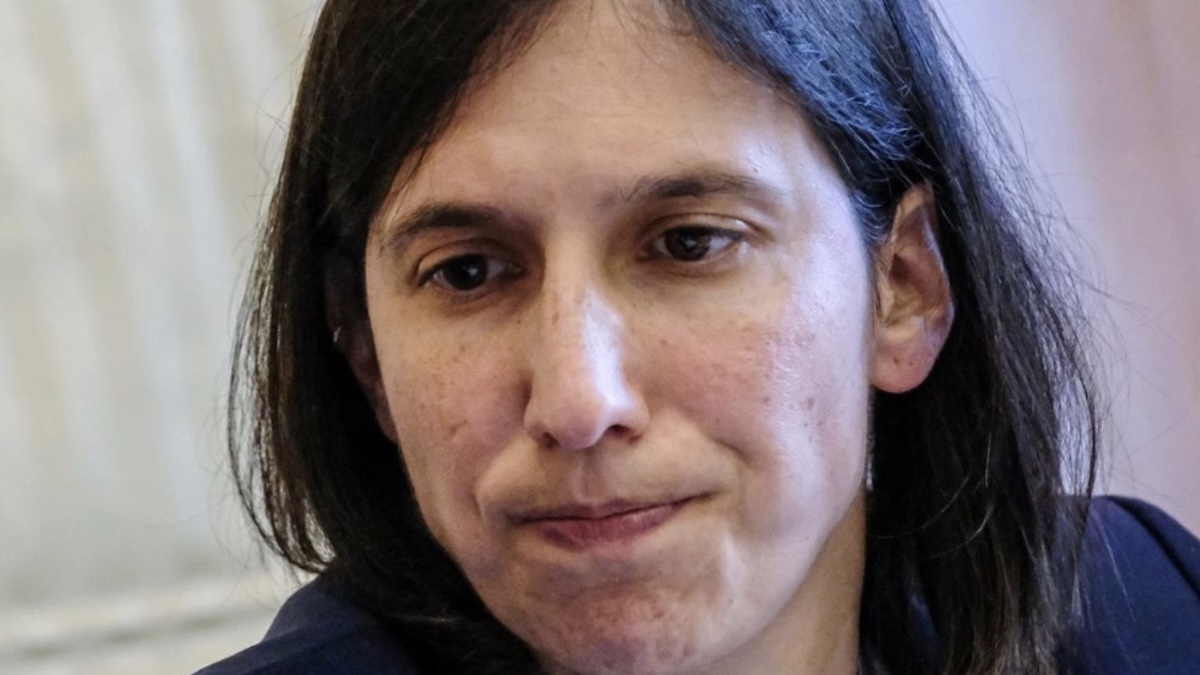 sondaggi politici lieve vantaggio centrodestra duello tra conte e schlein alle primarie chi pu242 vincerle da Thesocialpost.it sondaggi politici lieve vantaggio centrodestra duello tra conte e schlein alle primarie chi pu242 vincerle