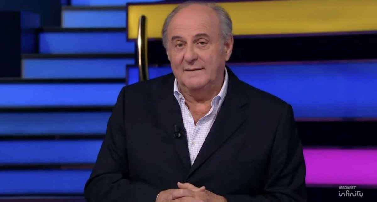 gerry scotti distrutto dopo quella frase sono un ignorante gravissimo cos8217ha detto da Thesocialpost.it gerry scotti distrutto dopo quella frase sono un ignorante gravissimo cos8217ha detto