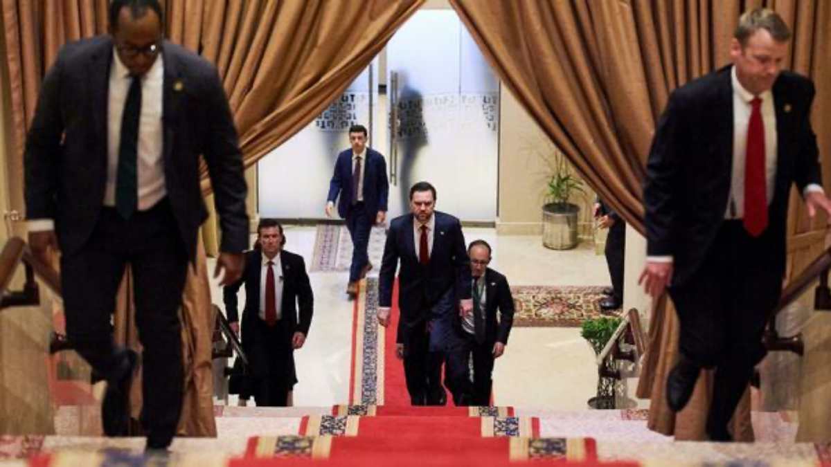 guerra iran i negoziati proseguono ad oltranza stallo su hormuz scambio di testi scritti tra le delegazioni da Thesocialpost.it guerra iran i negoziati proseguono ad oltranza stallo su hormuz scambio di testi scritti tra le delegazioni