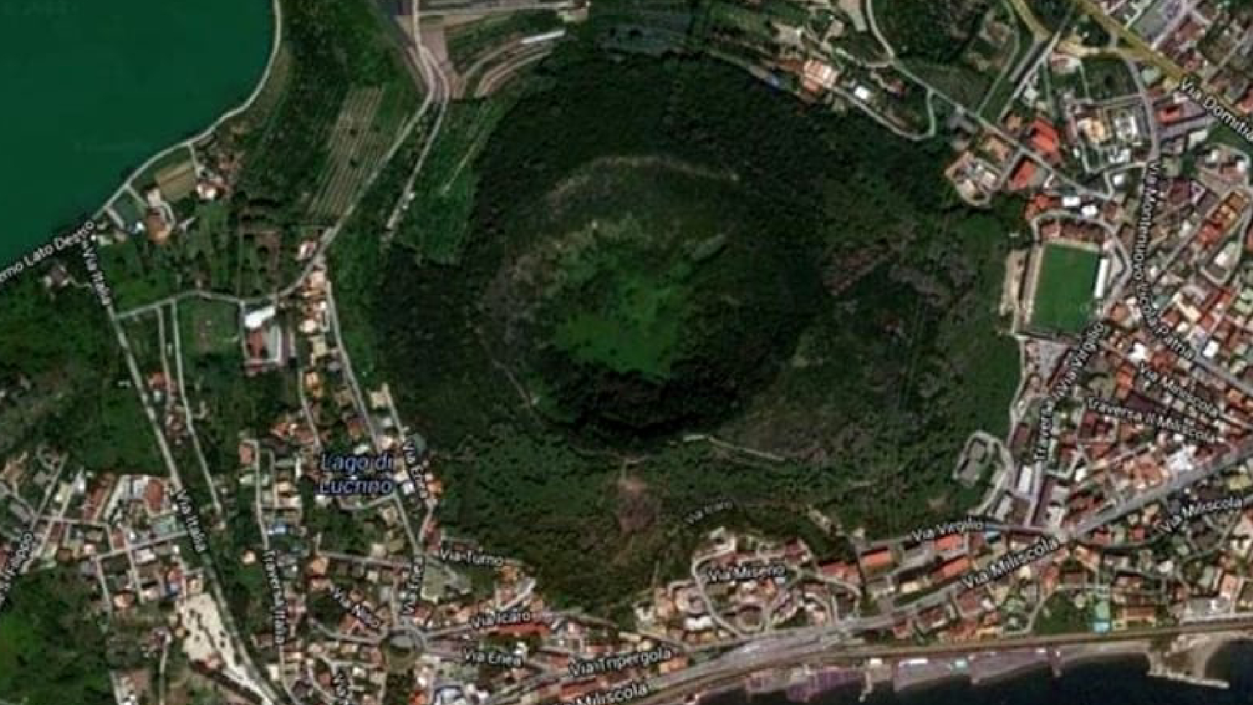 terremoto italia la terra trema all8217alba la scossa improvvisa da Thesocialpost.it terremoto italia la terra trema all8217alba la scossa improvvisa