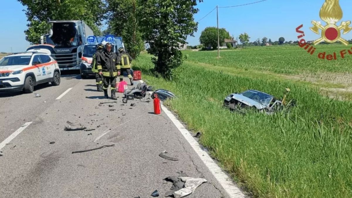 scontro devastante in strada coinvolto anche un bambino 232 tragedia da Thesocialpost.it scontro devastante in strada coinvolto anche un bambino 232 tragedia