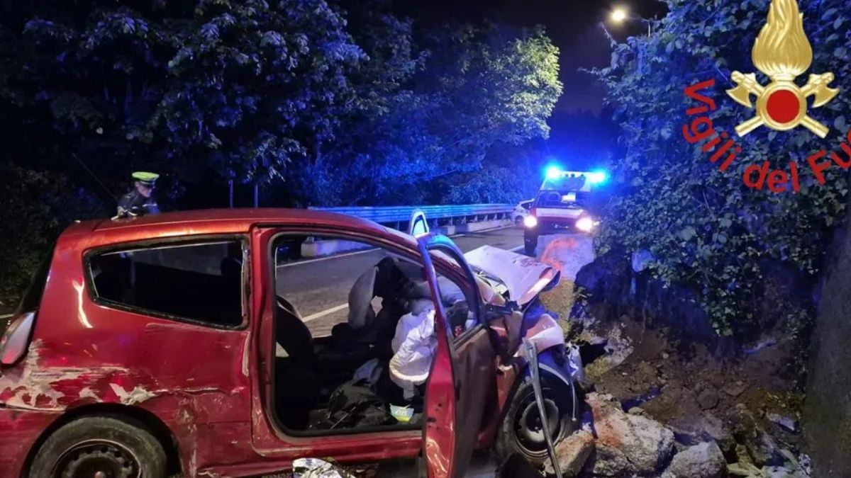 giovanissimo la sua vita spezzata cos236 tragedia in italia schianto devastante da Thesocialpost.it giovanissimo la sua vita spezzata cos236 tragedia in italia schianto devastante