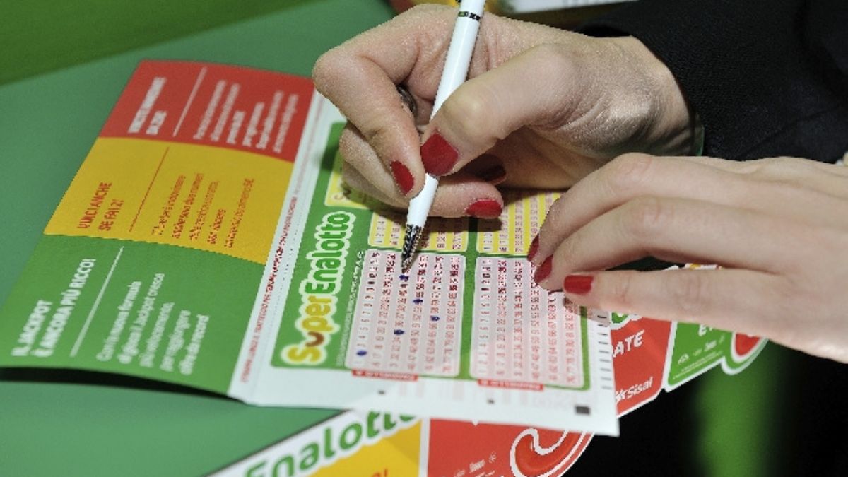 superenalotto vincita pazzesca in italia l8217annuncio 232 appena arrivato da Thesocialpost.it superenalotto vincita pazzesca in italia l8217annuncio 232 appena arrivato