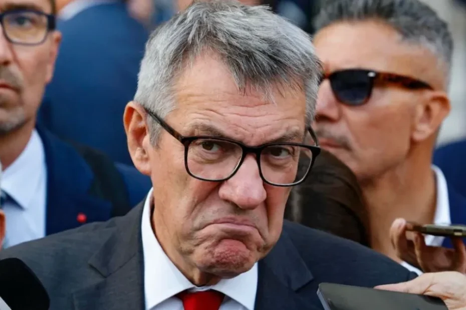 La busta paga di Maurizio Landini: lo stipendio del segretario CGIL a gennaio 2026. Tutti i numeri