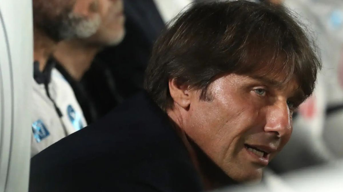ho deciso la scelta di antonio conte terremoto nel calcio italiano da Thesocialpost.it ho deciso la scelta di antonio conte terremoto nel calcio italiano