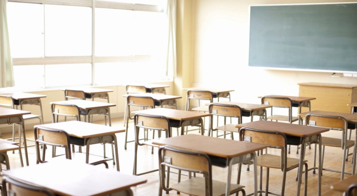 al via la sperimentazione scuole aperte anche in estate in italia iniziano il 31 agosto da Thesocialpost.it al via la sperimentazione scuole aperte anche in estate in italia iniziano il 31 agosto