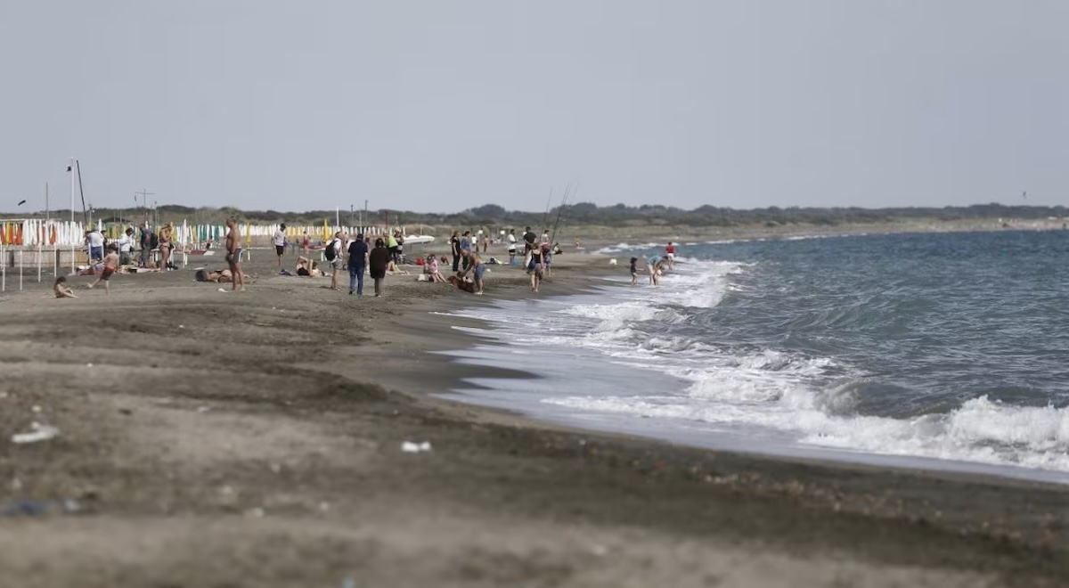 cadavere trovato sulla spiaggia italiana era sdraiato con la pancia8230 scena atroce da Thesocialpost.it cadavere trovato sulla spiaggia italiana era sdraiato con la pancia8230 scena atroce