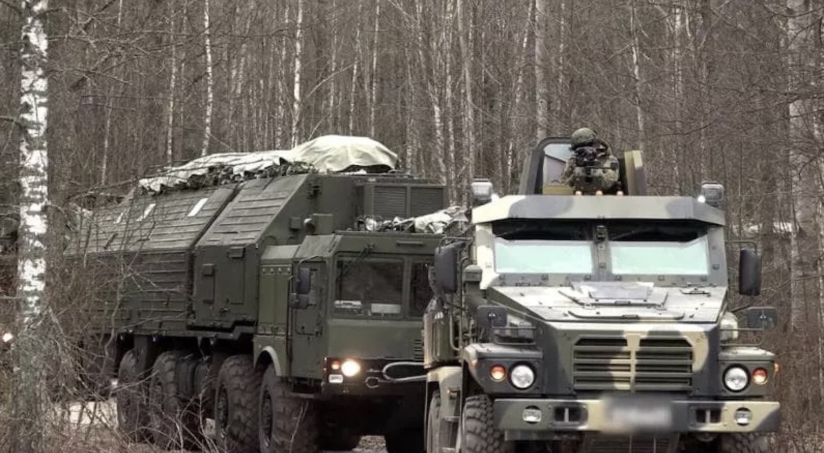 l8217autogol del supermissile oreshnik caduto sulla testa dei soldati russi da Thesocialpost.it l8217autogol del supermissile oreshnik caduto sulla testa dei soldati russi
