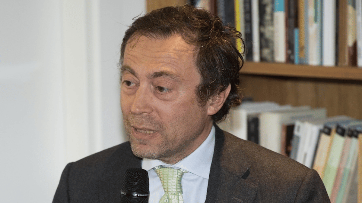 Ex ambasciatore italiano arrestato | accuse gravissime