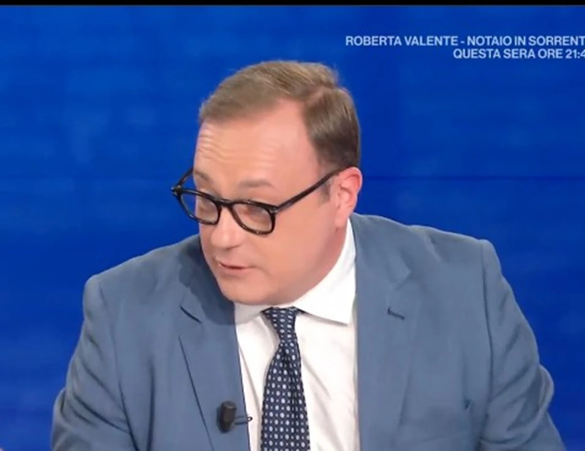 Tommaso Cerno in studio durante il dibattito sul caso Garlasco