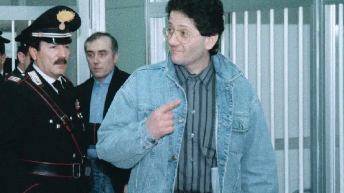 uno bianca la clamorosa confessione di fabio savi dopo 32 anni dicono ancora bugie da Thesocialpost.it uno bianca la clamorosa confessione di fabio savi dopo 32 anni dicono ancora bugie