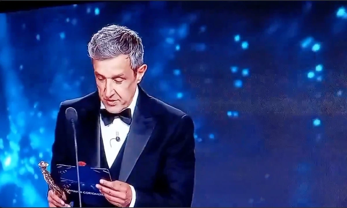 Flavio Insinna ai David di Donatello in un momento della serata