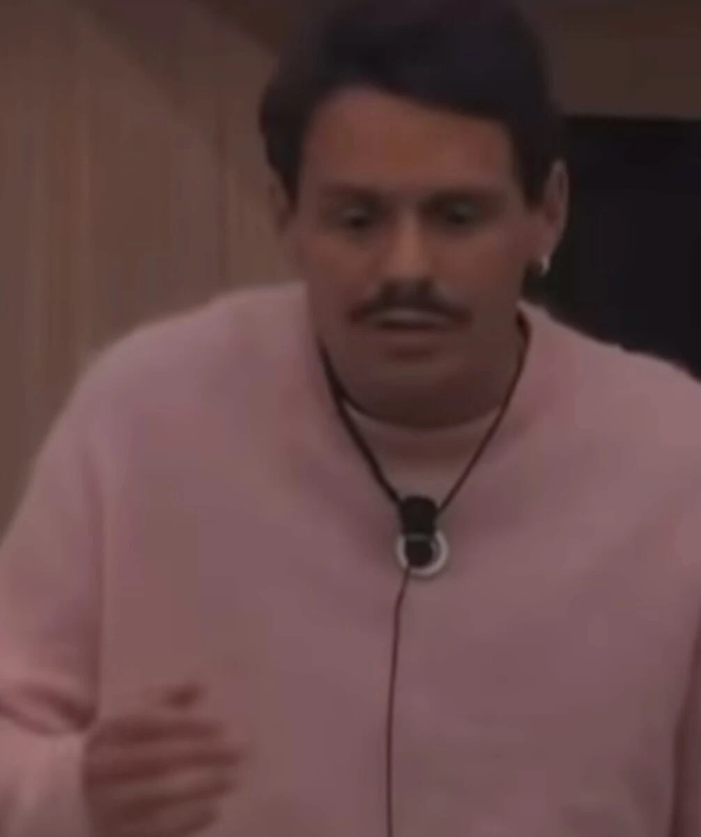 “In camera d’albergo con lei”. Renato beccato dopo la finale del GF Vip