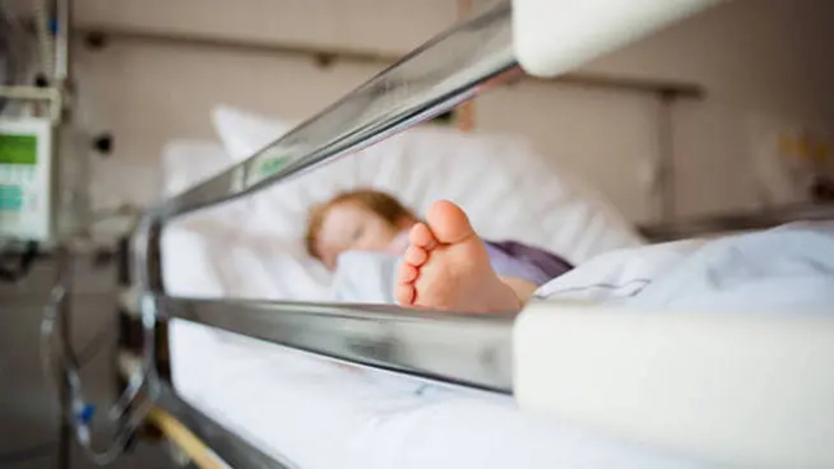 torna lo scorbuto in italia la malattia dei pirati colpisce bimba di 7 anni fate attenzione a questi sintomi da Thesocialpost.it torna lo scorbuto in italia la malattia dei pirati colpisce bimba di 7 anni fate attenzione a questi sintomi