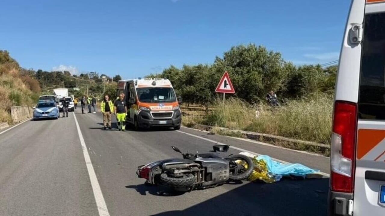 italia viaggio di nozze si trasforma in tragedia schianto fatale morti giovanissimi da Thesocialpost.it italia viaggio di nozze si trasforma in tragedia schianto fatale morti giovanissimi