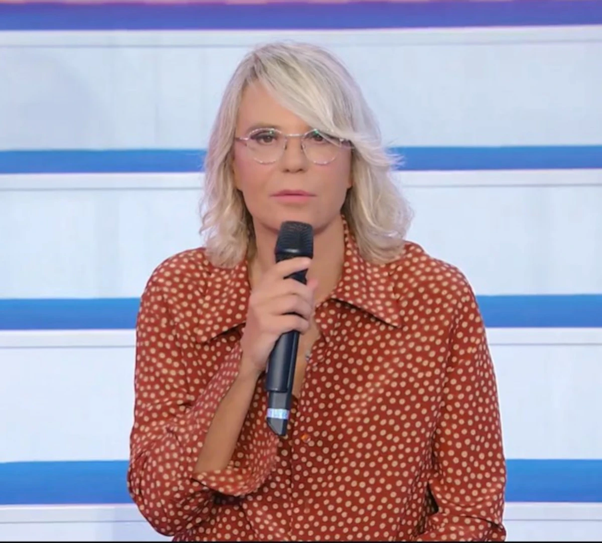 Maria De Filippi in studio a Uomini e Donne